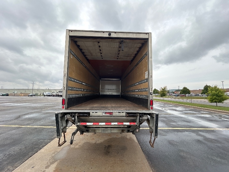 2022 Freightliner eM2 in Rothschild, WI — photo 8