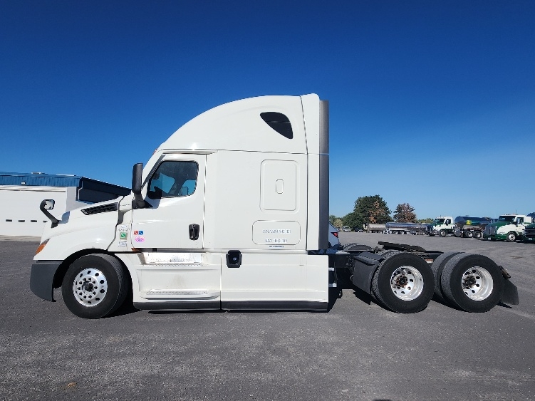 2022 Freightliner Cascadia in Jerome, ID — photo 4