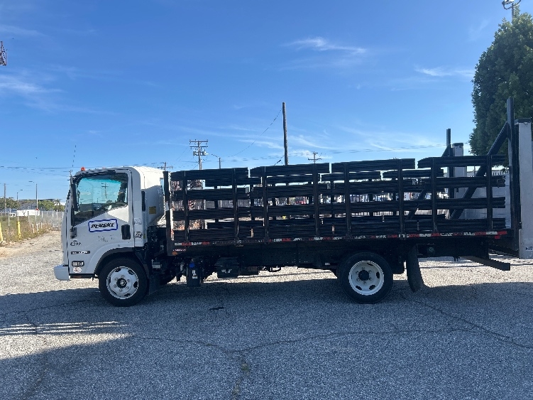 2022 Isuzu NQR in Torrance, CA — photo 4