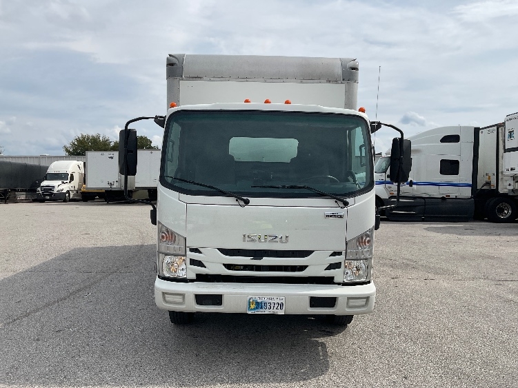 2022 Isuzu NRR in Moberly, MO — photo 2