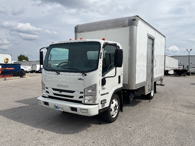 2022 Isuzu NRR in Moberly, MO — photo 3