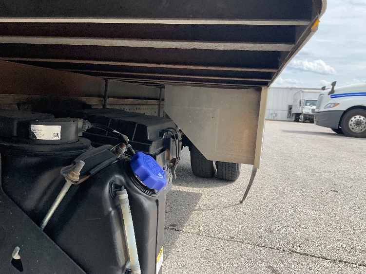 2022 Isuzu NRR in Moberly, MO — photo 5