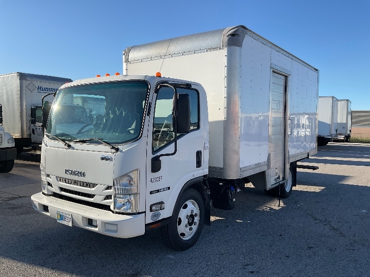 2022 Isuzu NRR in Moberly, MO — photo 3