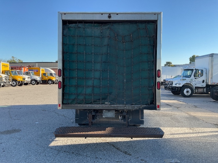 2022 Isuzu NRR in Moberly, MO — photo 7
