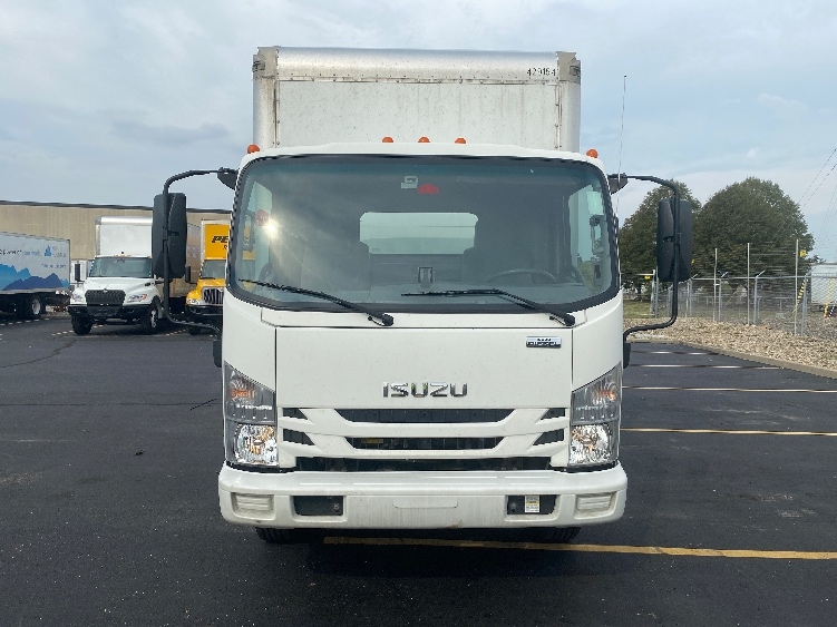 2022 Isuzu NRR in Indianapolis, IN — photo 2