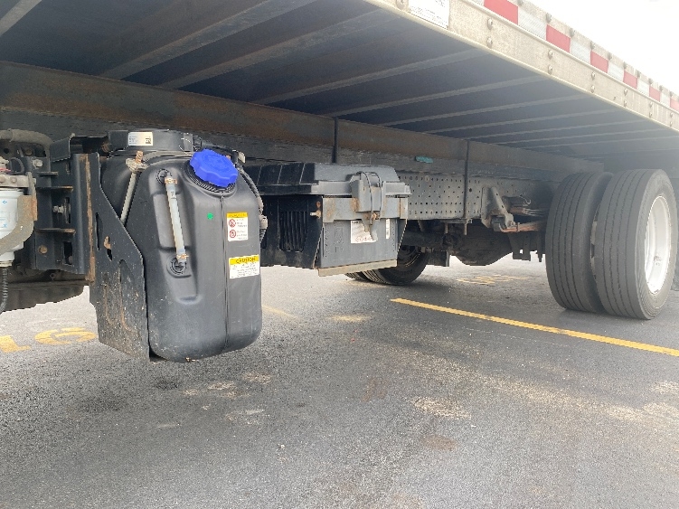 2022 Isuzu NRR in Indianapolis, IN — photo 5