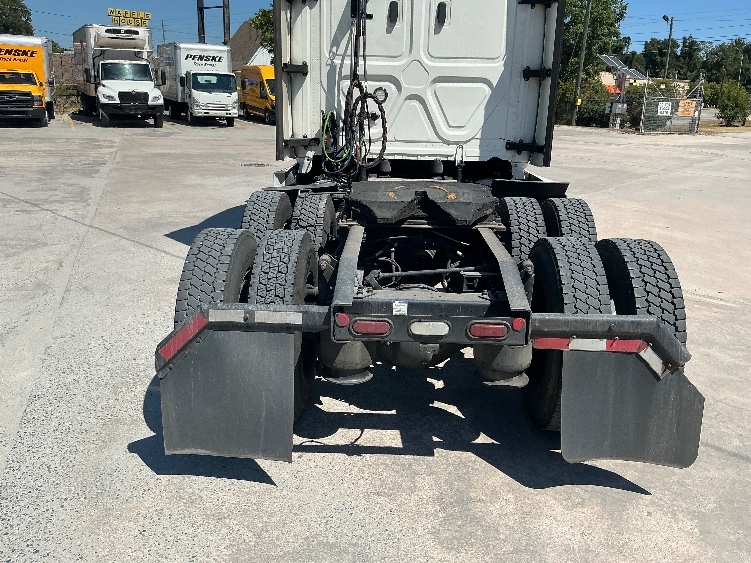 2022 Freightliner Cascadia in Lagrange, GA — photo 6