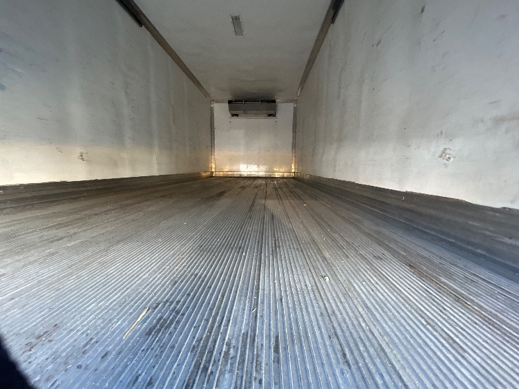 2022 Isuzu NRR in Braintree, MA — photo 8