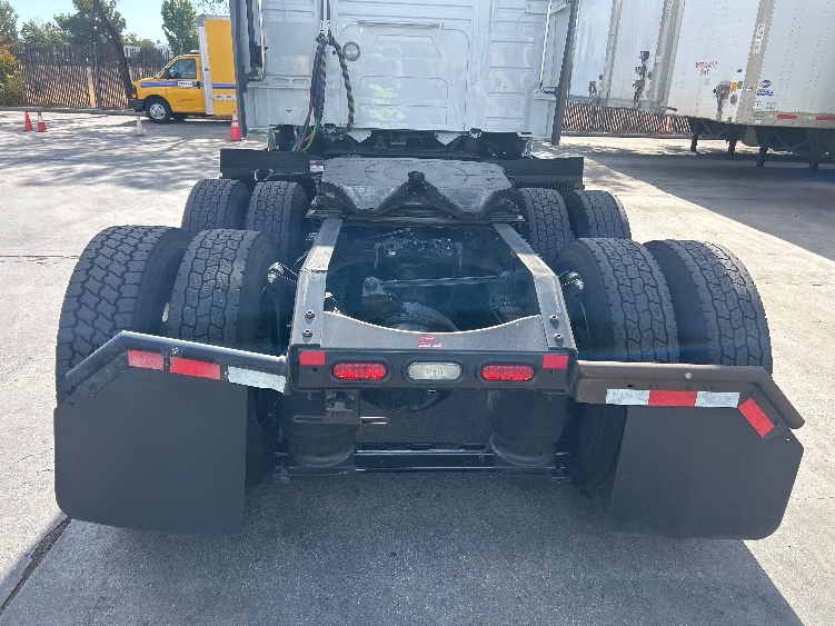 2022 Volvo VNL 760 in San Marcos, CA — photo 6