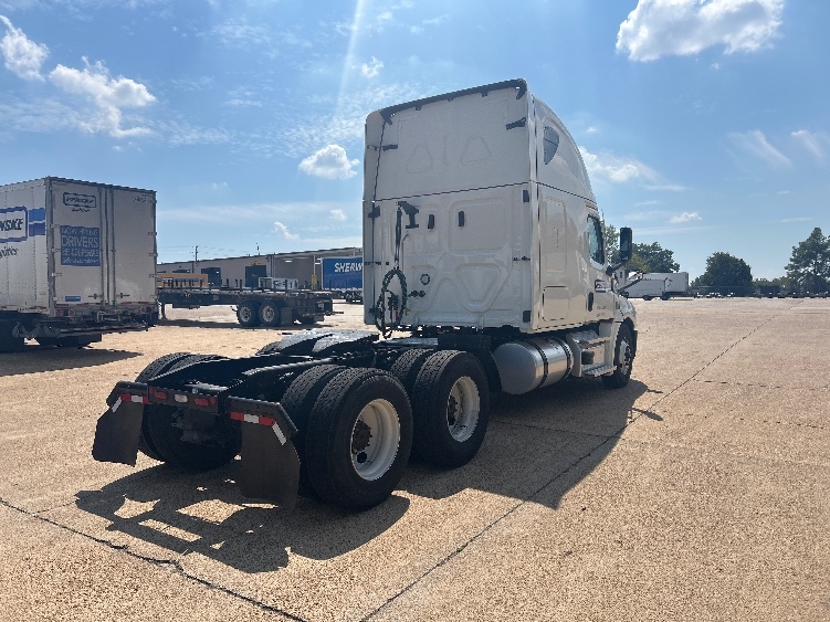 2022 Freightliner Cascadia in Memphis, TN — photo 7
