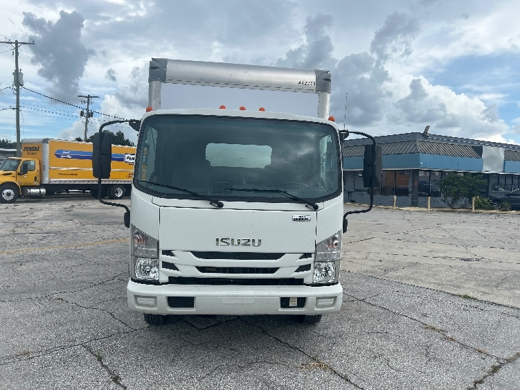 2022 Isuzu NRR in Tampa, FL — photo 2