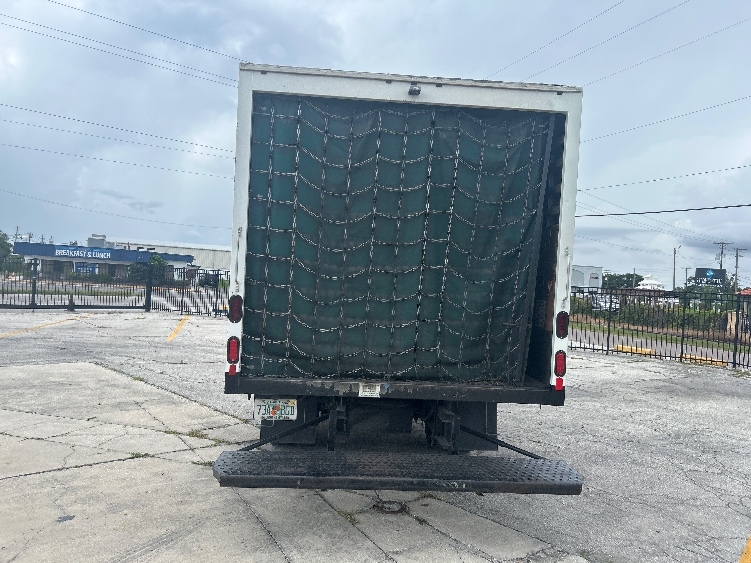 2022 Isuzu NRR in Tampa, FL — photo 7