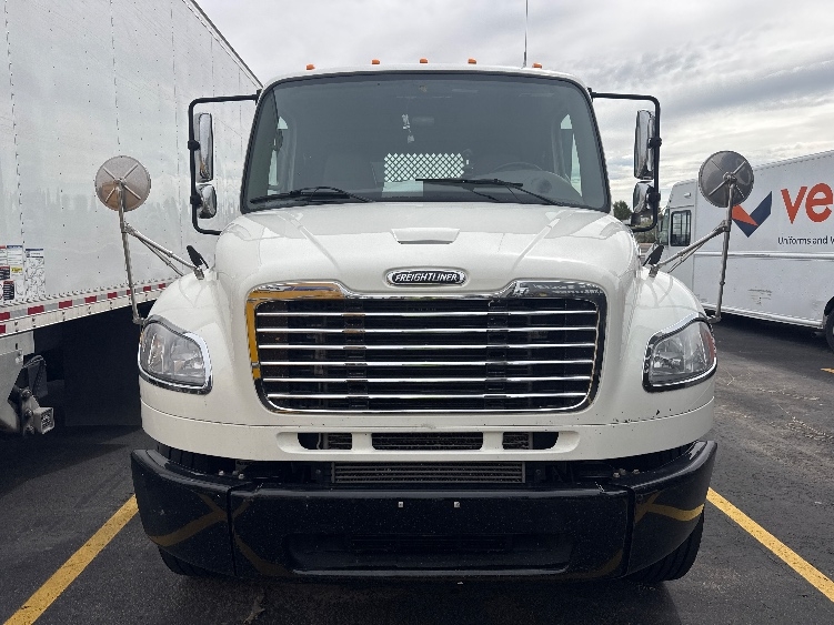 2022 Freightliner eM2 in Denver, CO — photo 2