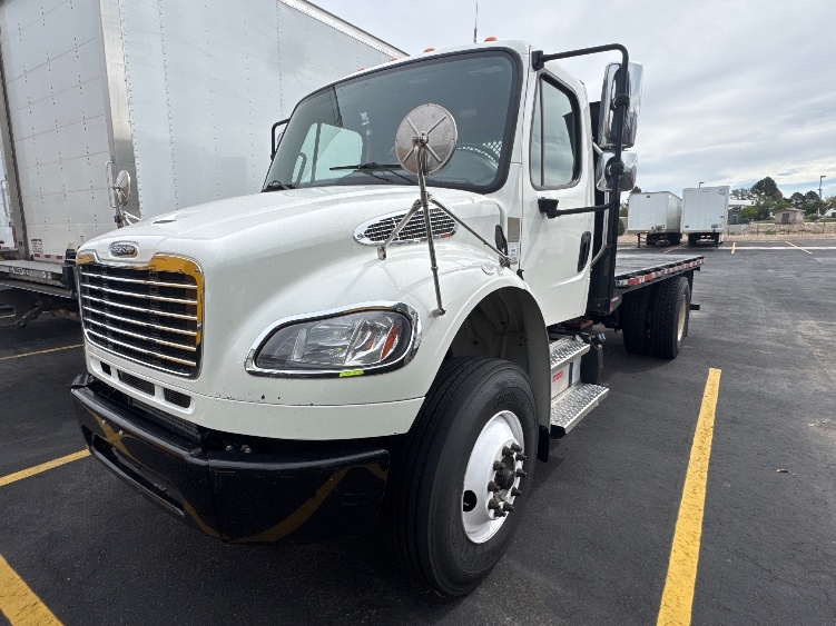 2022 Freightliner eM2 in Denver, CO — photo 3