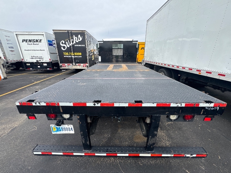2022 Freightliner eM2 in Denver, CO — photo 7
