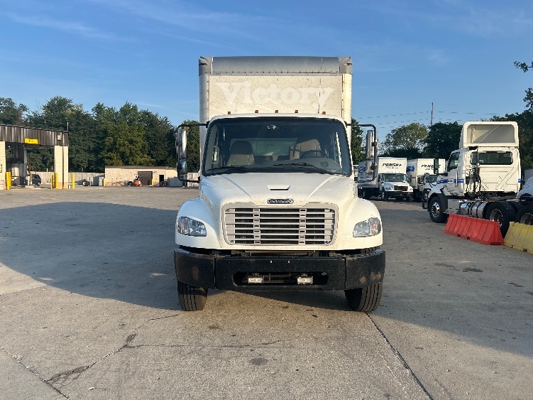 2022 Freightliner eM2 in Chicago (Melrose Park), IL — photo 2