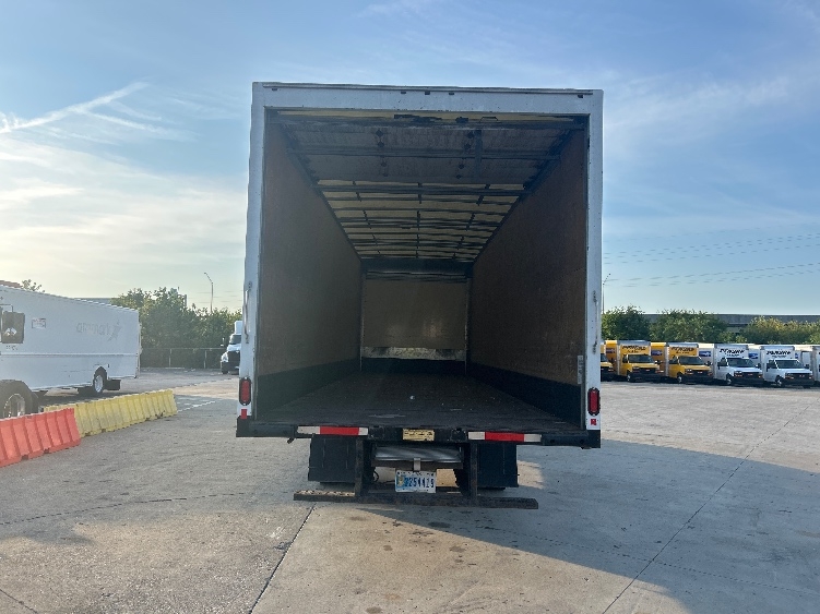 2022 Freightliner eM2 in Chicago (Melrose Park), IL — photo 8