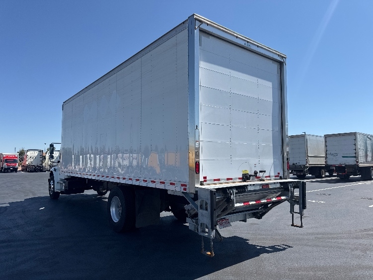2022 Freightliner eM2 in Kansas City, MO — photo 6