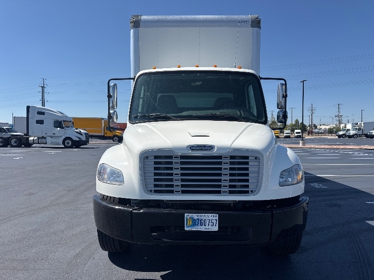 2022 Freightliner eM2 in Kansas City, MO — photo 2