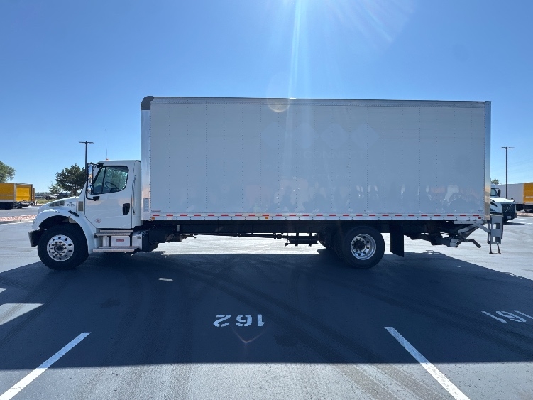 2022 Freightliner eM2 in Kansas City, MO — photo 4