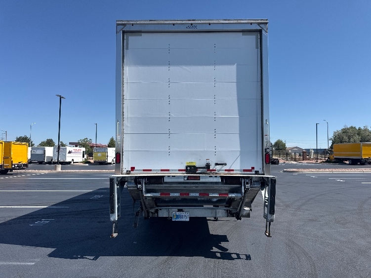 2022 Freightliner eM2 in Kansas City, MO — photo 7