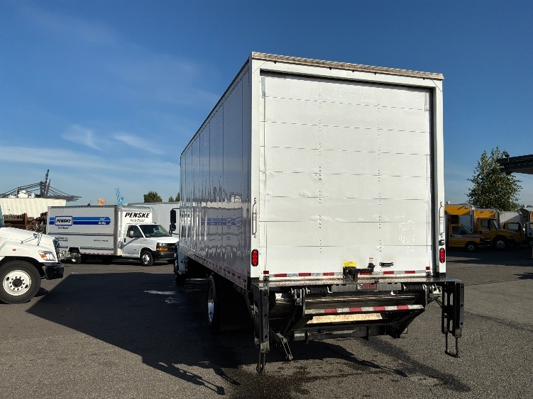 2022 Freightliner eM2 in Tacoma, WA — photo 6