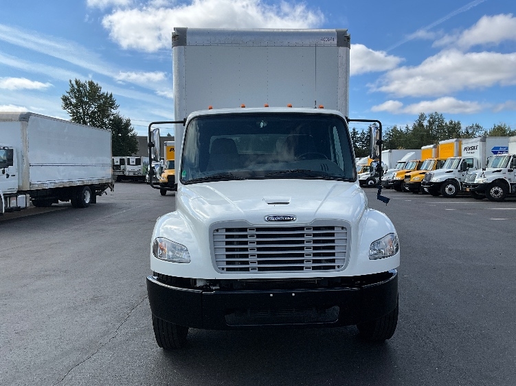 2022 Freightliner eM2 in Portland, OR — photo 2