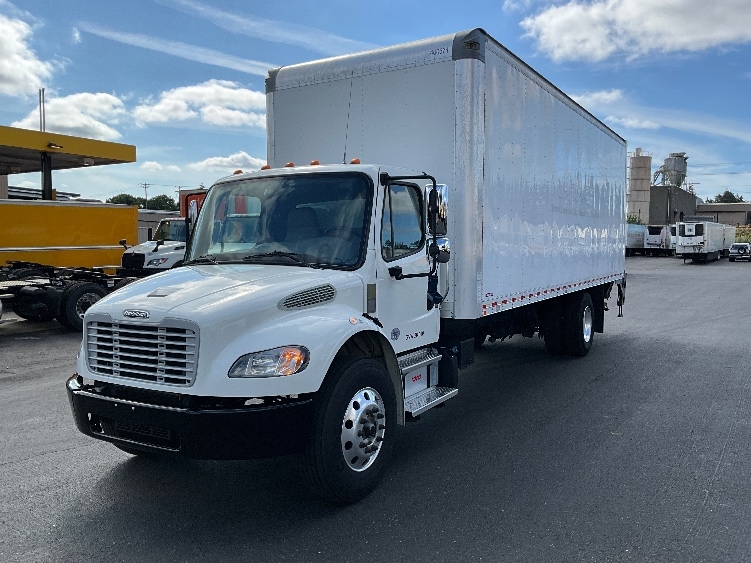 2022 Freightliner eM2 in Portland, OR — photo 3