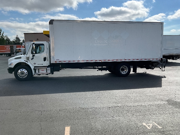 2022 Freightliner eM2 in Portland, OR — photo 4