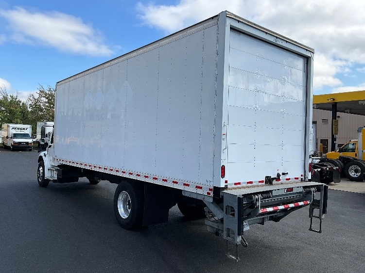 2022 Freightliner eM2 in Portland, OR — photo 6