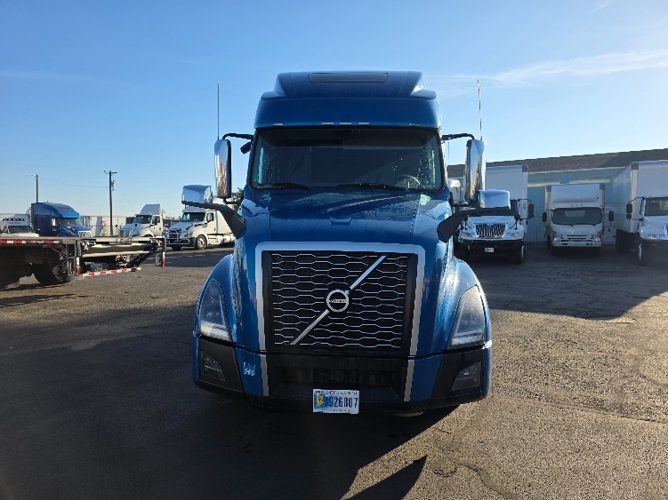 2023 Volvo in Saint Louis, MO — photo 2