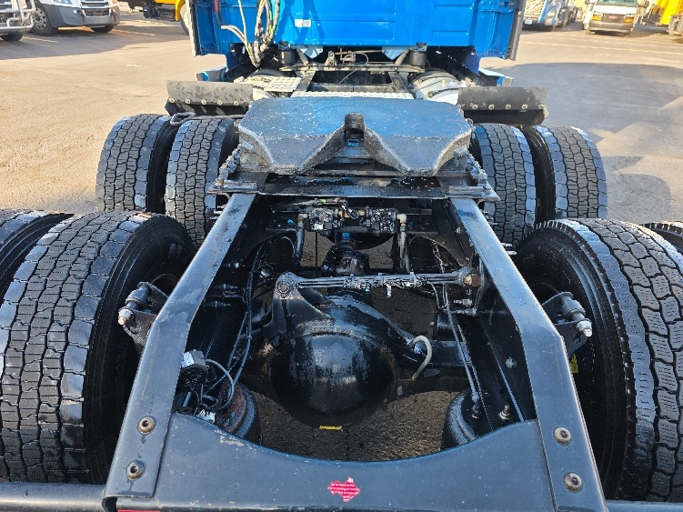 2023 Volvo in Saint Louis, MO — photo 6