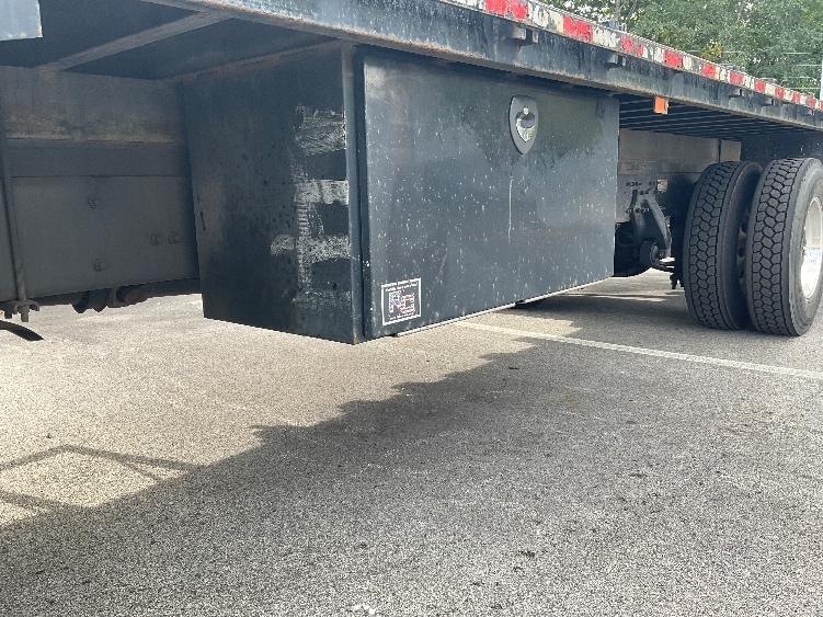 2023 Freightliner eM2 in King Of Prussia, PA — photo 5