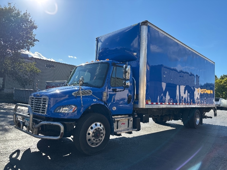 2022 Freightliner eM2 in Jessup, PA — photo 3