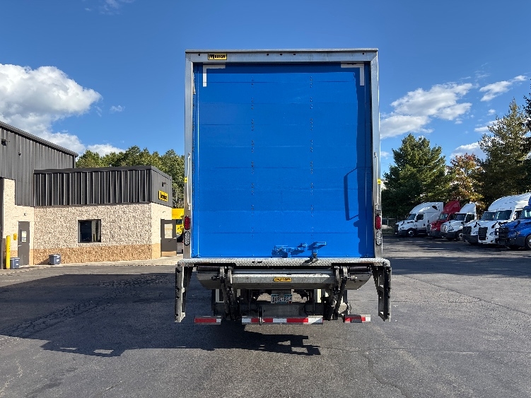 2022 Freightliner eM2 in Jessup, PA — photo 7