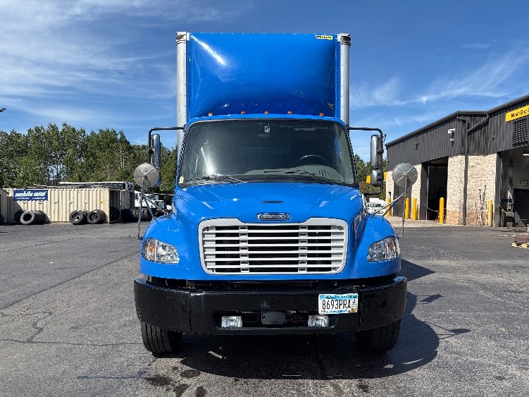 2022 Freightliner eM2 in Jessup, PA — photo 2