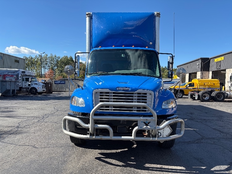 2022 Freightliner eM2 in Jessup, PA — photo 2