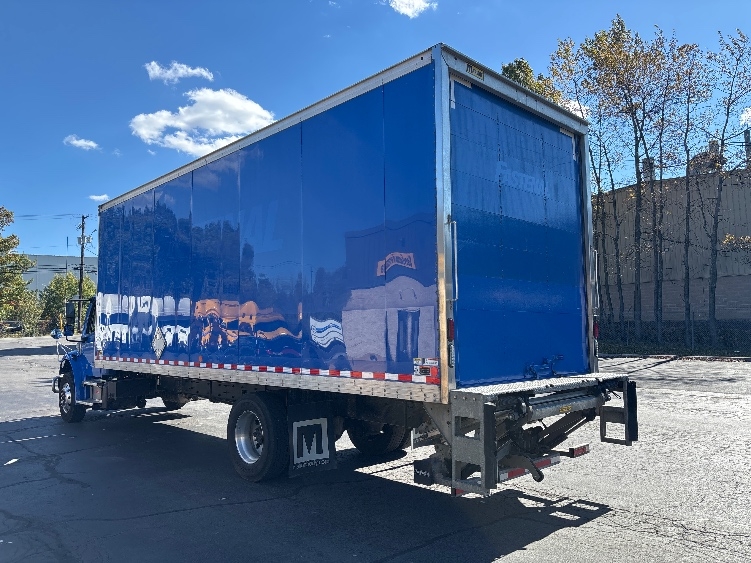 2022 Freightliner eM2 in Jessup, PA — photo 6