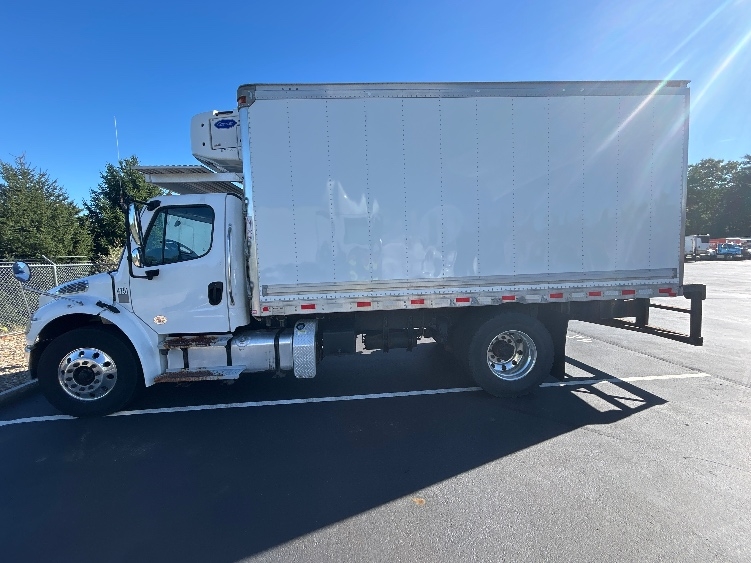 2020 Freightliner eM2 in Braintree, MA — photo 4