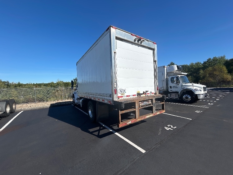 2020 Freightliner eM2 in Braintree, MA — photo 6