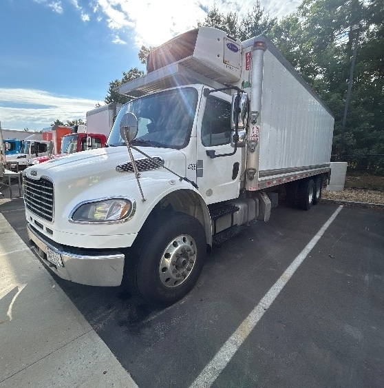 2020 Freightliner eM2 in Braintree, MA — photo 3