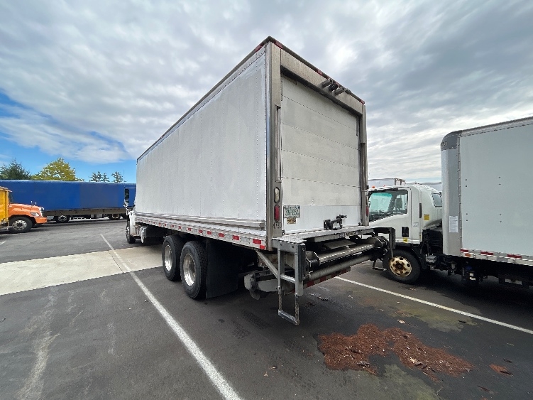 2020 Freightliner eM2 in Londonderry, NH — photo 6
