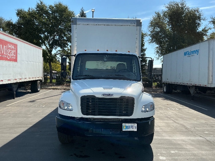2022 Freightliner eM2 in West Sacramento, CA — photo 2