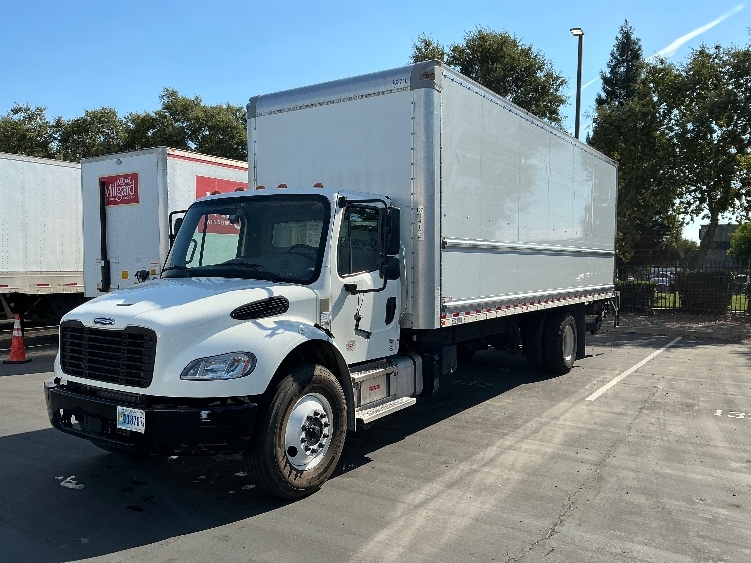 2022 Freightliner eM2 in West Sacramento, CA — photo 3