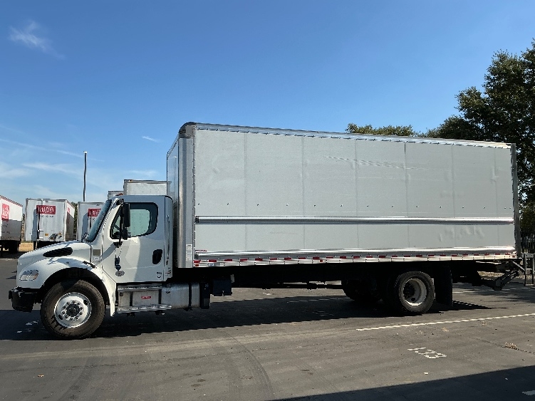 2022 Freightliner eM2 in West Sacramento, CA — photo 4