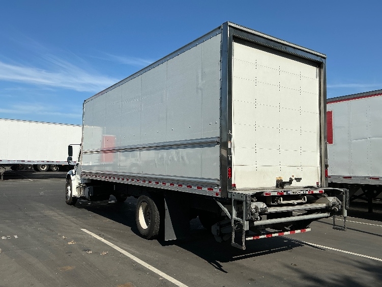 2022 Freightliner eM2 in West Sacramento, CA — photo 6