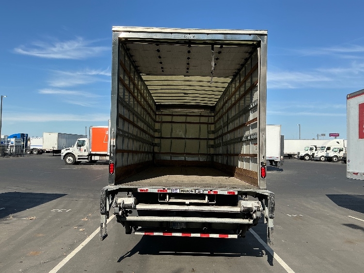 2022 Freightliner eM2 in West Sacramento, CA — photo 8