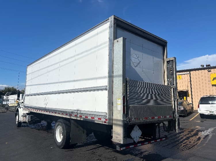 2023 Freightliner eM2 in Portland, OR — photo 6