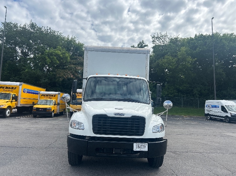 2023 Freightliner eM2 in Dalton, GA — photo 2