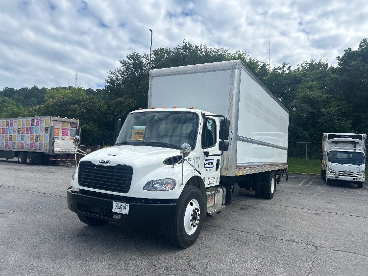2023 Freightliner eM2 in Dalton, GA — photo 3